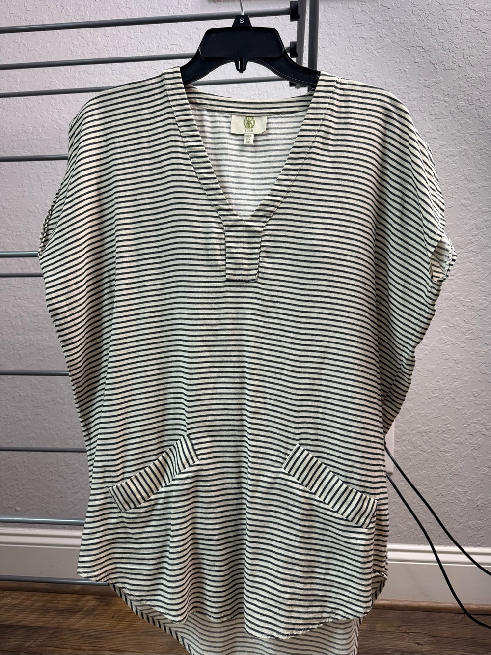 Striped V-Neck Tunic Top in Cream and Black